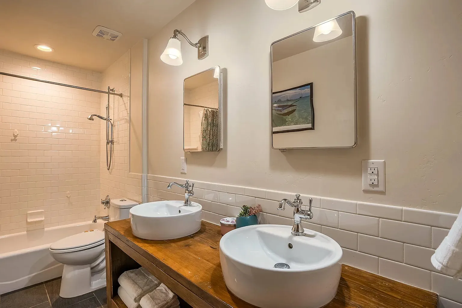 3 bed, 2493 sqft, $4,000 — Photo 3