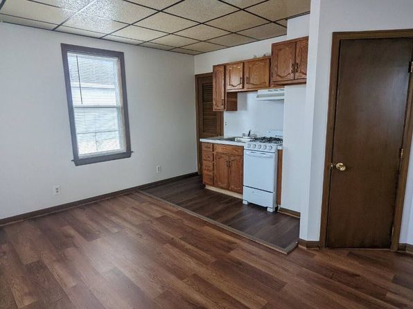 1141 Pleasant St #2