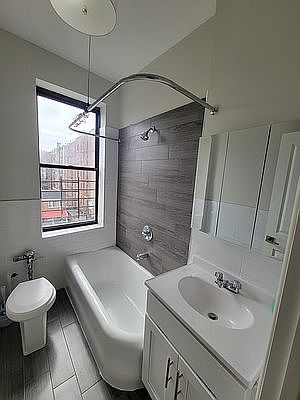 4th image of 522 W 161st St APT 8