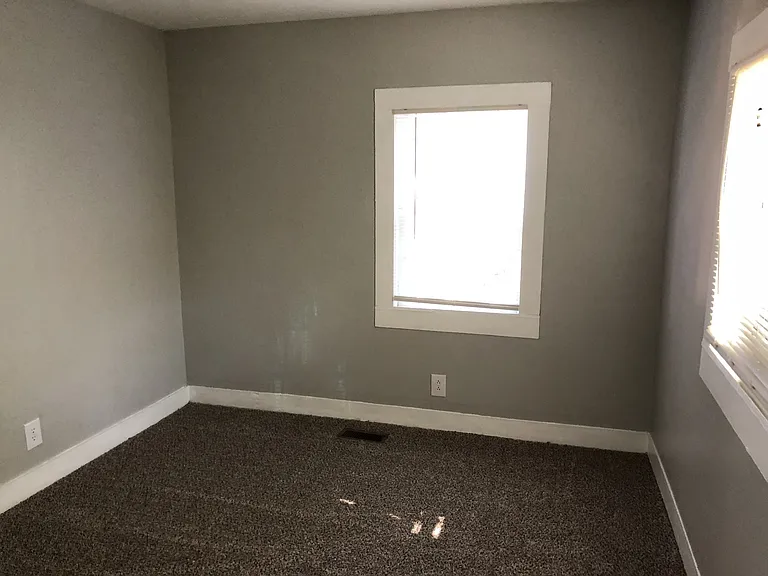 303 Bridge Ave — Photo 10