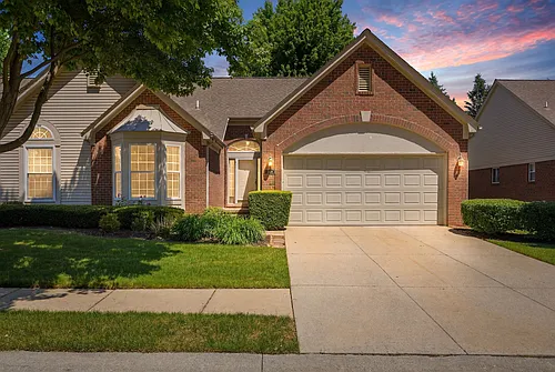 4421 Honeysuckle Dr Photo 1