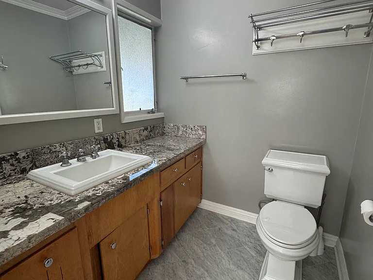 2680 Marber Ave — Photo 15