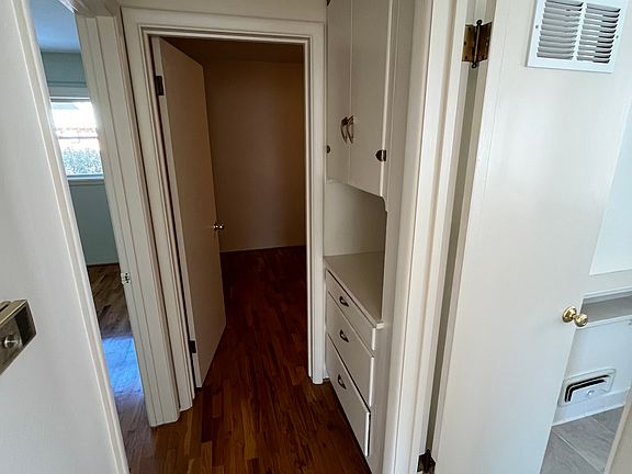 Hall to upstairs bathroom and bedrooms