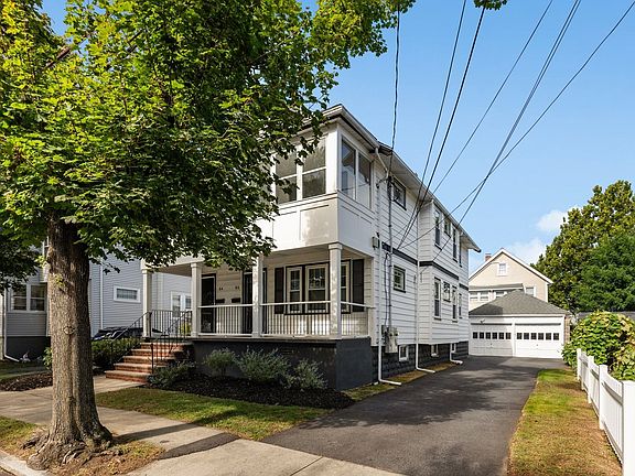 3rd image of 84 Beacon St #84