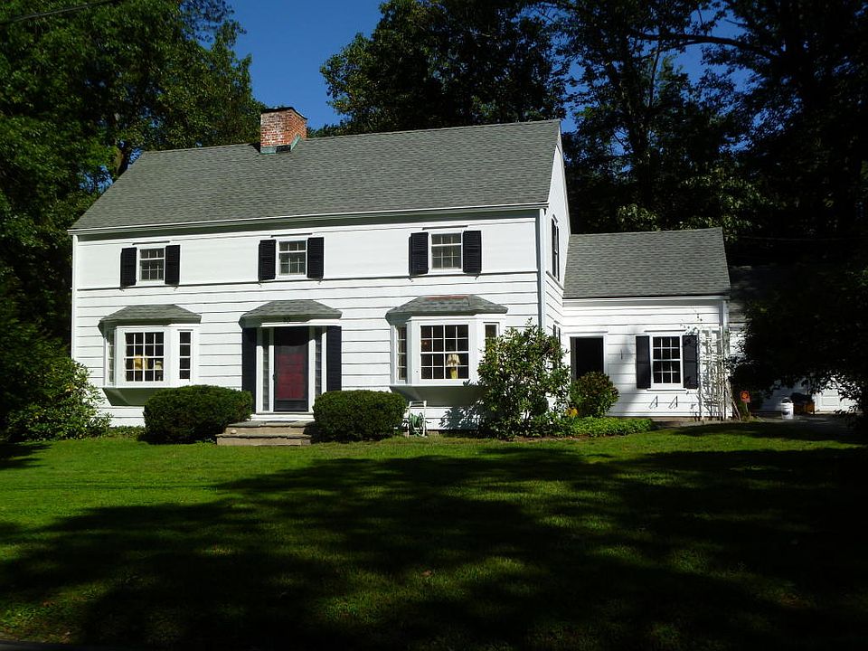 10-rocaton-rd-darien-ct-06820-zillow