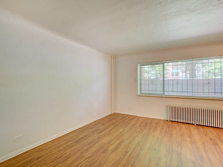 86 Grant — Photo 18