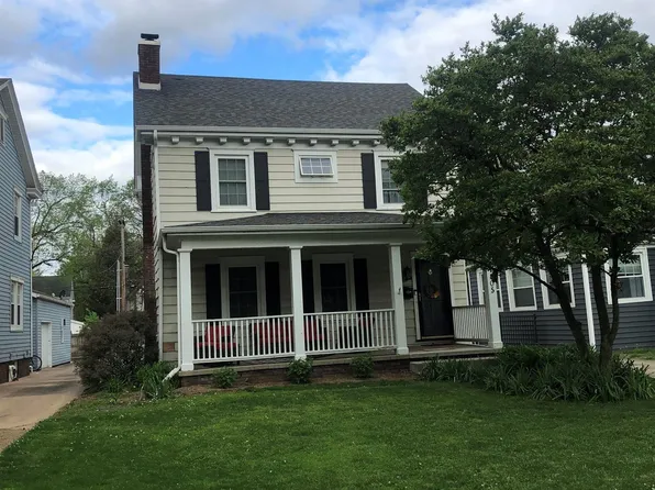 1805 S Noble Ave, Leland Grove, IL 62704