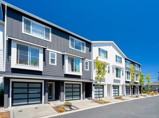 16030 Meadow Rd #B3, Lynnwood, WA 98087
