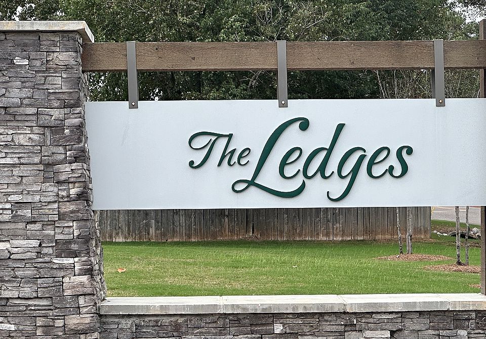 The Ledges Amenity Monument
