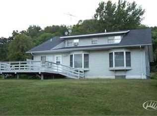 34484 Buck Creek Rd, Garnavillo, IA 52049