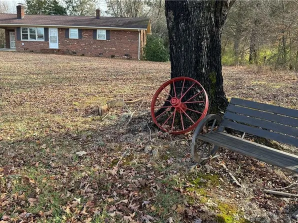 1257 Bethesda Church Rd, Ruffin, NC 27326