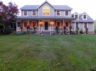 6 S Point Rd, Saratoga Springs, NY 12866