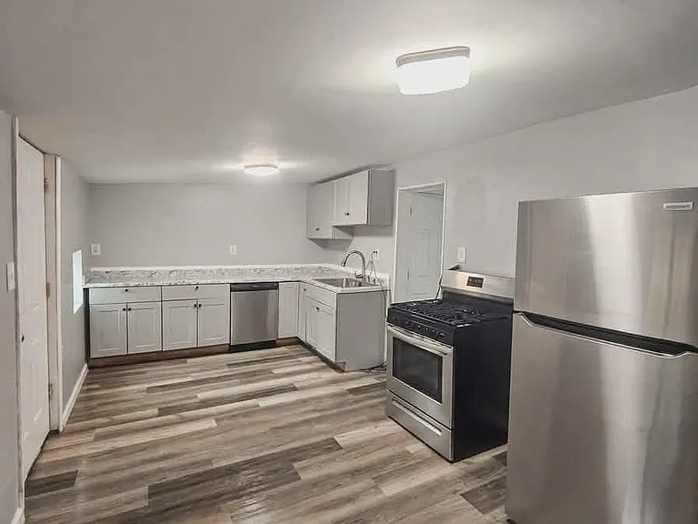 190 Conklin Ave #1 — Photo 14