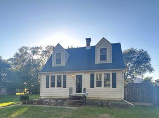 2012 Elim Ave, Zion, IL 60099