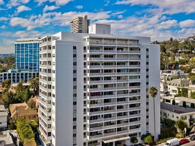999 N Doheny Dr APT 310, West Hollywood, CA, 90069