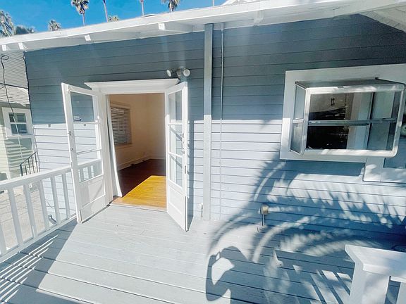 Large, sun drenched raised deck