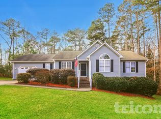 76 Wild Oaks Ct, Fuquay Varina, NC 27526