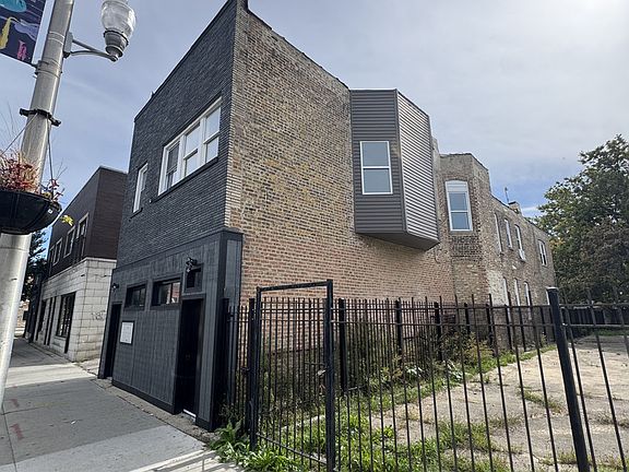 2nd image of 3447 W Chicago Ave