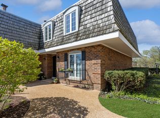 3028 Highland Ave, Wilmette, IL 60091