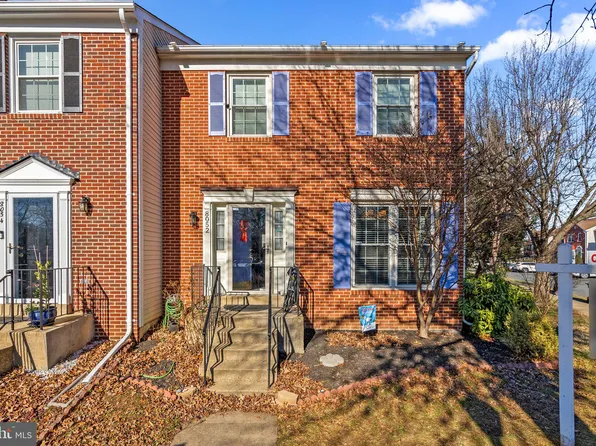 8052 Sky Blue Dr, Alexandria, VA 22315