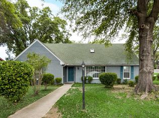 7345 Laurie Dr, Fort Worth, TX 76112