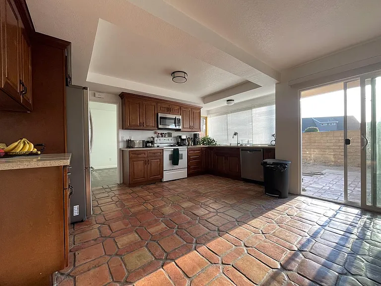 21851 Oceanview Ln — Photo 10
