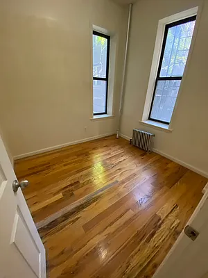 Rented by Reyes & Elsamad Real Estate Group | media 13