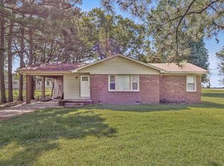 916 Winchester Rd, Leachville, AR 72438