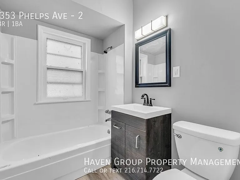 1353 Phelps Ave #2 — Photo 16