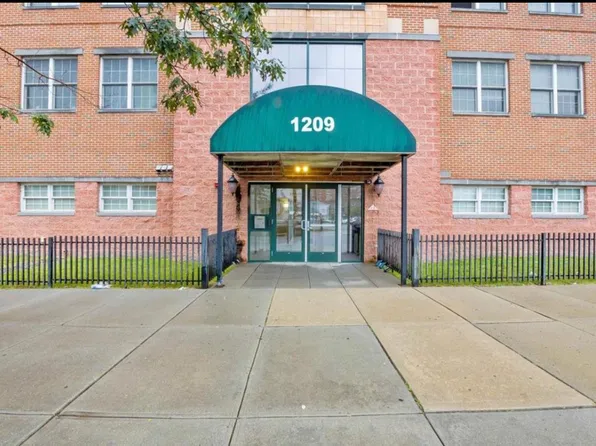 1209 Summit Ave APT 202, Jersey City, NJ 07307