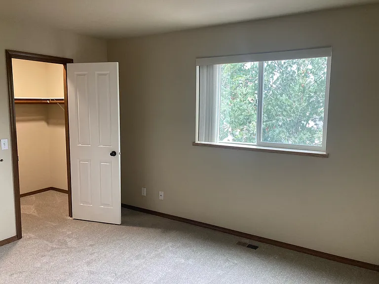 703 Symons St — Photo 13