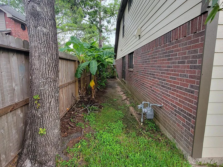 731 Heathgate Dr — Photo 61