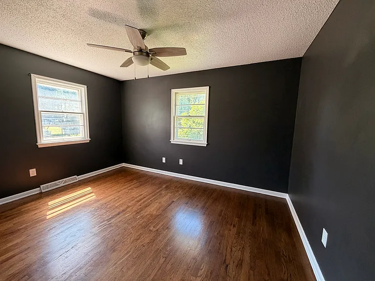 513 Bonnie Ave — Photo 17