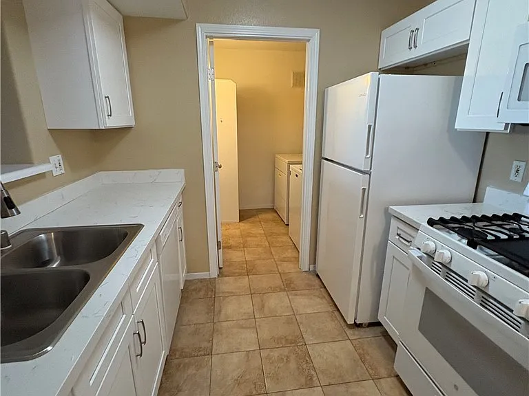 950 Seven Hills Dr #1612 — Photo 7