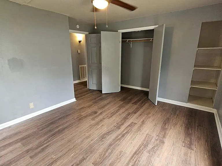 907 Denver — Photo 14