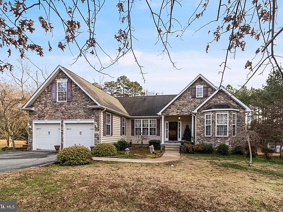 2nd image of 48457 Heritage Hill Ln