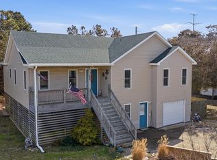 103 Captain Hobbs Ct, Kitty Hawk, NC 27949