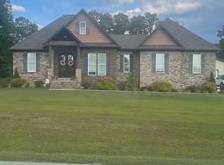 Presley Cir, Mount pleasant, TN 38474
