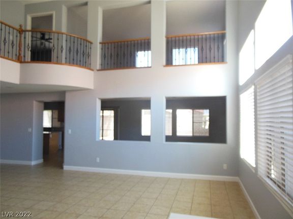 2nd image of 5546 Spruce Hill Ct
