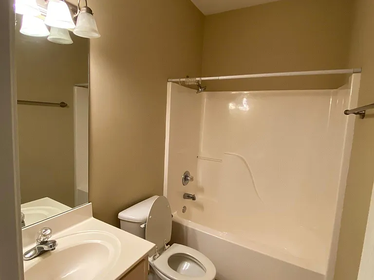 21 Cross Creek Dr — Photo 8
