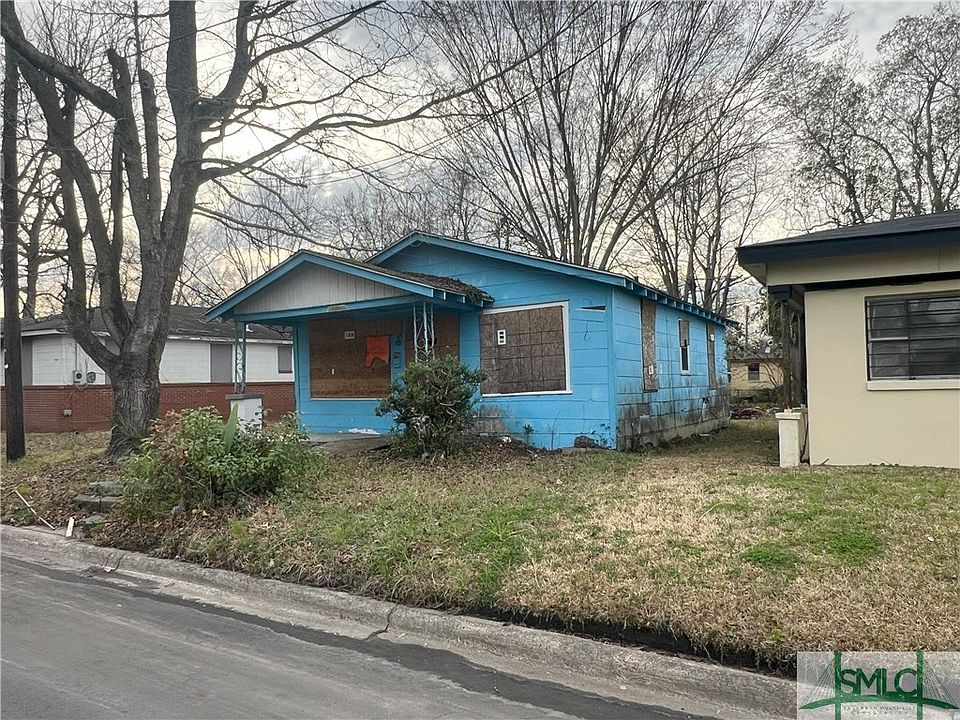 2nd image of 3315 Perth Street
