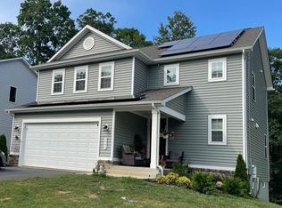 2889 White Tail Dr, Locust Grove, VA 22508