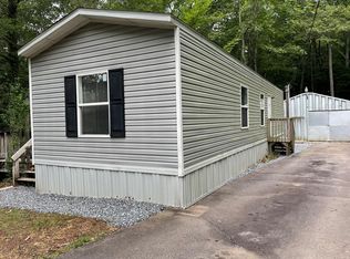 1442 Sugarfork Rd, Franklin, NC 28734