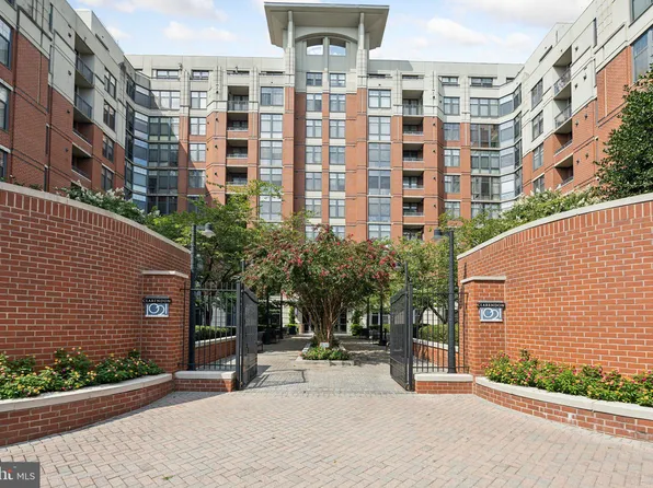 1021 N Garfield St APT 102, Arlington, VA 22201