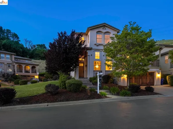 15 Spanish Trails Ct, El Sobrante, CA 94803