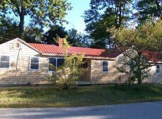 31 Pleasant St, Fryeburg, ME 04037