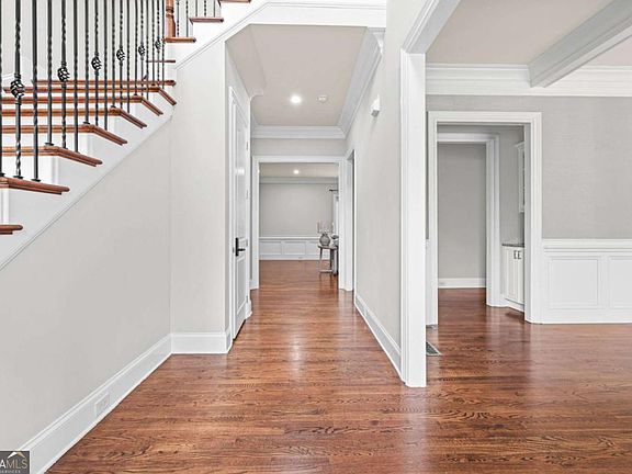 5th image of 1774 Buckhead Ln NE