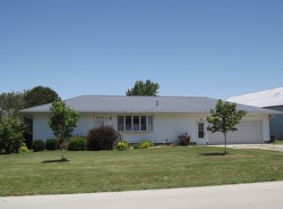 124 E Woodworth Rd, Milford, IL 60953