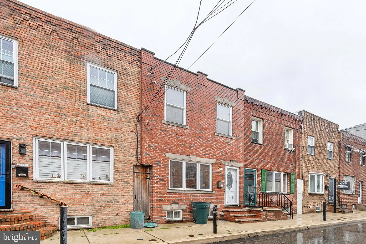 148 Watkins St photo 1