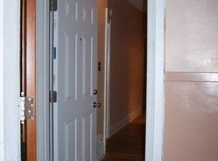 209 S Commonwealth Ave, Aurora, IL 60506